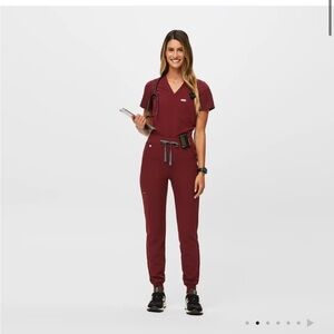 Figs Scrubs Burgundy Size L